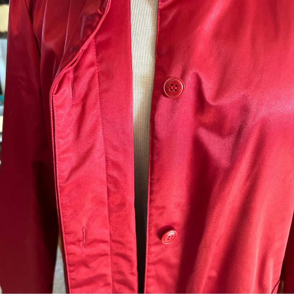 SOLD SOLD Vintage 1940s Style Coat Trench Red Satiny Raincoat Belted L XL - Picture 5 of 9